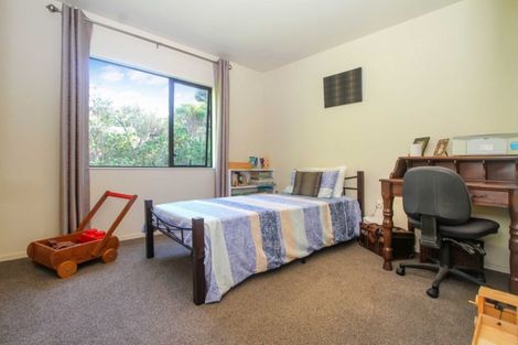 Photo of property in 10d Elliston Crescent, Stanmore Bay, Whangaparaoa, 0932
