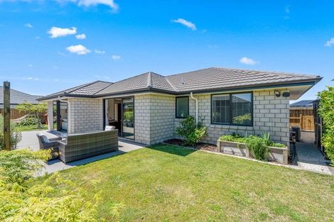 Photo of property in 4 Plate Lane, Papamoa, 3118
