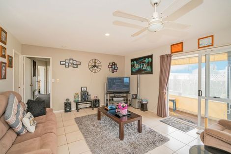Photo of property in 36 Whitby Avenue, Whitianga, 3510