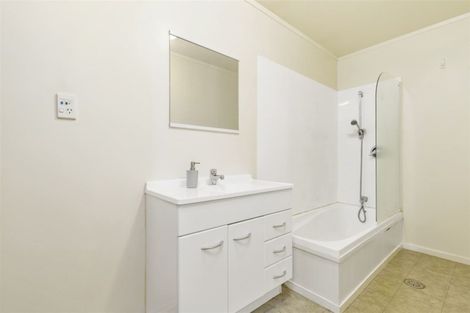 Photo of property in 13 Kona Crescent, Henderson, Auckland, 0610