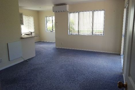 Photo of property in 6 Arlose Place, Westgate, Auckland, 0614