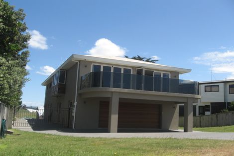 Photo of property in 115 Rogers Road, Pukehina, Te Puke, 3186