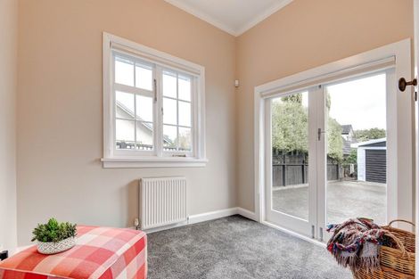 Photo of property in 3 Brassey Road, Saint Johns Hill, Whanganui, 4500