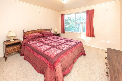 Photo of property in 14 Hood Street, Castlecliff, Whanganui, 4501