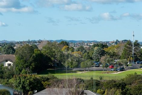 Photo of property in 1/74 Gosford Drive, Botany Downs, Auckland, 2010