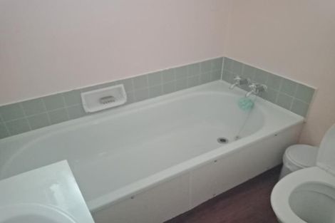 Photo of property in 6b Heather Grove, Fairfield, Lower Hutt, 5011