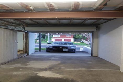 Photo of property in 2/2 Bentley Avenue, Glenfield, Auckland, 0629