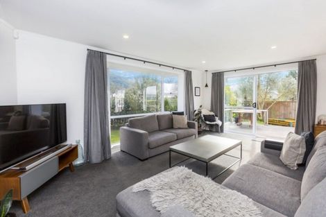 Photo of property in 5 Mitre Grove, Trentham, Upper Hutt, 5018