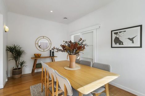 Photo of property in 2/159 Mokoia Road, Birkenhead, Auckland, 0626