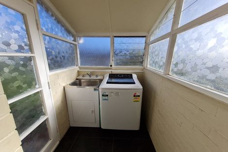 Photo of property in 2/6 Hart Road, Hauraki, Auckland, 0622