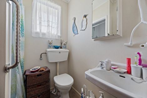 Photo of property in 27 Liverpool Crescent, Flaxmere, Hastings, 4120