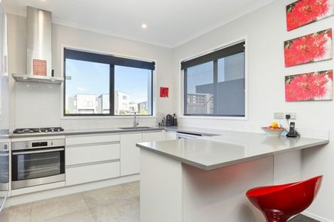 Photo of property in 10 Rangihina Road, Hobsonville, Auckland, 0616