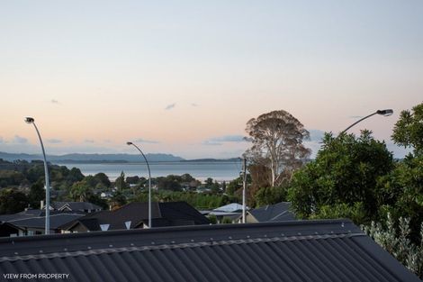 Photo of property in 14 Olive Close, Omokoroa, 3114