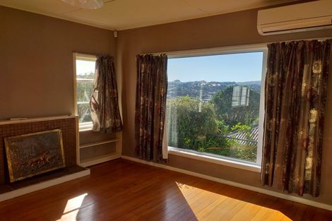 Photo of property in 60 Tarawera Road, Johnsonville, Wellington, 6037