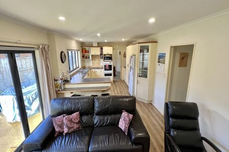 Photo of property in 9 Buckingham Place, Rototuna North, Hamilton, 3210