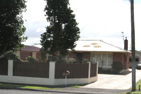 Photo of property in 91 Taikata Road, Te Atatu Peninsula, Auckland, 0610