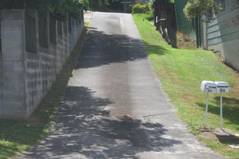 Photo of property in 1/5 Glenvale Place, Totara Vale, Auckland, 0629