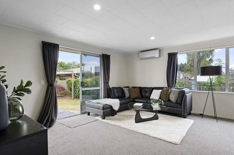 Photo of property in 82 Gilberthorpes Road, Hei Hei, Christchurch, 8042