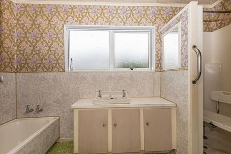 Photo of property in 11 Saint Marys Road, Waipu, 0510