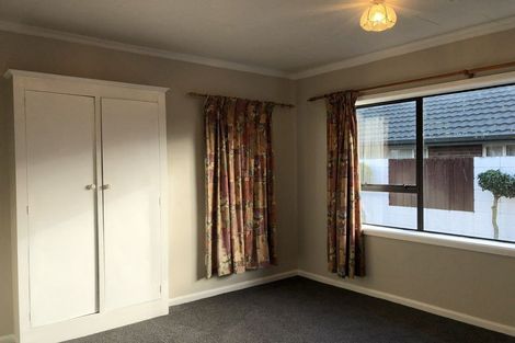 Photo of property in 126 Yaldhurst Road, Sockburn, Christchurch, 8042