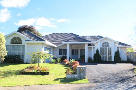 Photo of property in 19 Camerton Close, Northpark, Auckland, 2013