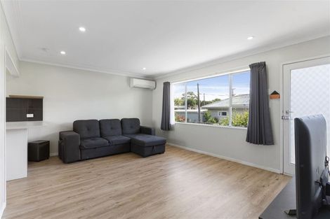 Photo of property in 2/138 Richardson Road, Mount Albert, Auckland, 1025