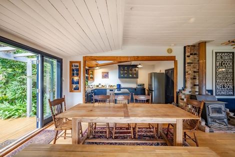 Photo of property in 592 Le Bons Bay Road, Le Bons Bay, Akaroa, 7583