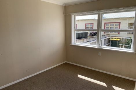 Photo of property in 10 Eton Place, Levin, 5510