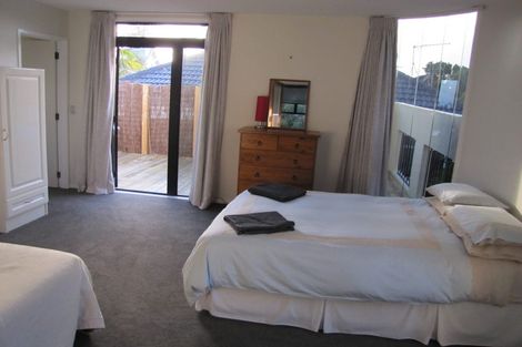 Photo of property in 1/13 Sylvan Park Avenue, Milford, Auckland, 0620