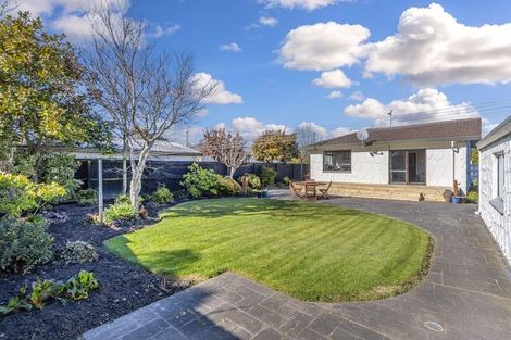 Photo of property in 53 Solomon Avenue, Redwood, Christchurch, 8051