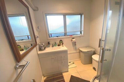 Photo of property in 2/24 Newington Road, Henderson, Auckland, 0612