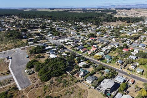 Photo of property in 105 Rua Avenue, Waitarere Beach, Levin, 5510