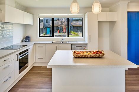 Photo of property in 18 Holystone Road, Whitby, Porirua, 5024