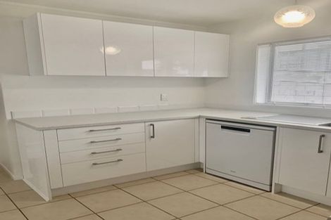 Photo of property in 2/28 Rarangi Road, Saint Heliers, Auckland, 1071