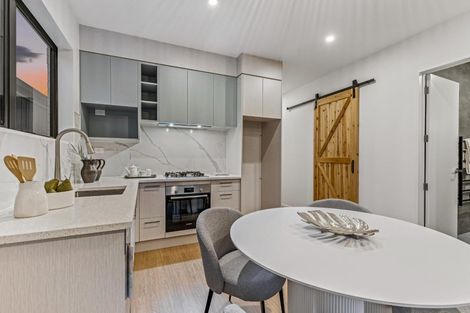 Photo of property in 21 Paretao Street, Massey, Auckland, 0614