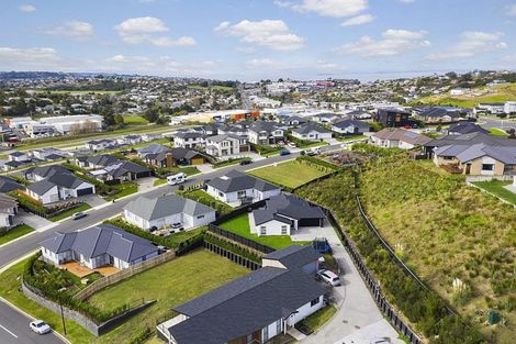 Photo of property in 3 Somerset Place, Stanmore Bay, Whangaparaoa, 0932