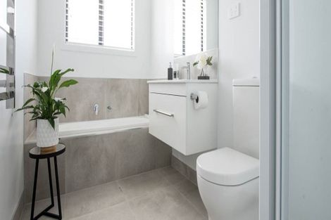 Photo of property in 16 Masters Lane, Waitara, 4320