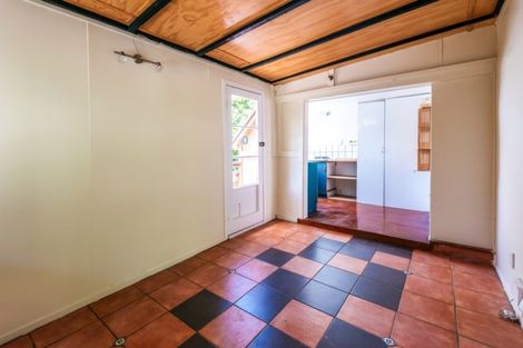 Photo of property in 14 Wellington Road, Surfdale, Waiheke Island, 1081