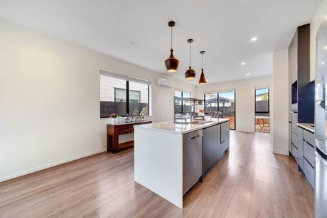 Photo of property in 73 Bellbird Street, Papakura, 2110