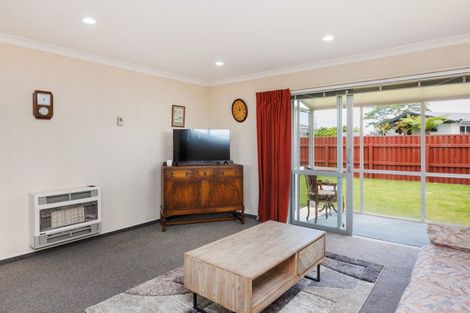 Photo of property in 29b Raglan Avenue, Cloverlea, Palmerston North, 4412
