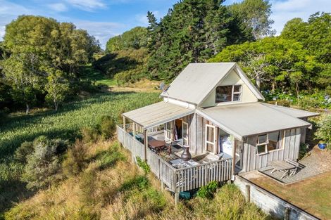 Photo of property in 101 Forest Lakes Road, Otaki, 5583