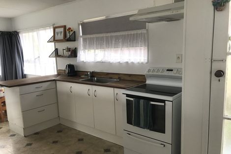 Photo of property in 8 Yorke Road, Haruru, 0204