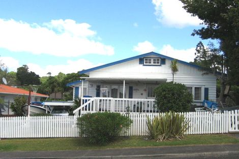 Photo of property in 10 Macnay Way, Murrays Bay, Auckland, 0630