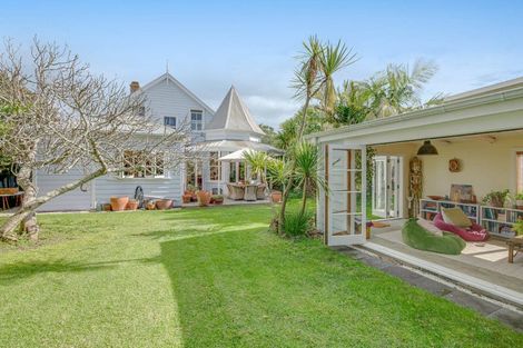 Photo of property in 4 Mays Street, Devonport, Auckland, 0624