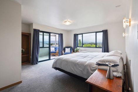 Photo of property in 55 Royal Oak Drive, Kelvin Grove, Palmerston North, 4414