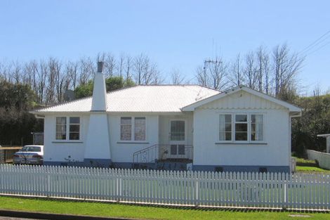 Photo of property in 9 Jenks Street, Foxton, 4814