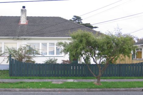 Photo of property in 66 Durham Crescent, Fairfield, Lower Hutt, 5011