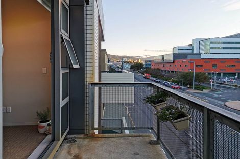 Photo of property in Masina Apartments, 213/80 Riddiford Street, Newtown, Wellington, 6021