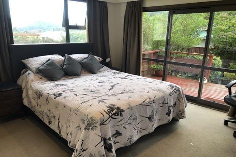 Photo of property in 6 Helvetia Grove, Naenae, Lower Hutt, 5011