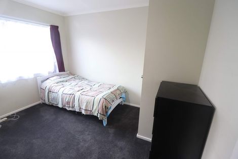 Photo of property in 10a Marie Crescent, Te Atatu South, Auckland, 0610